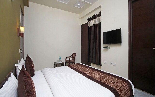 OYO 6601 Mannat Residency