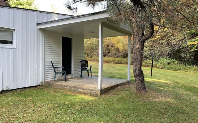 Lovett's Inn and Restaurant