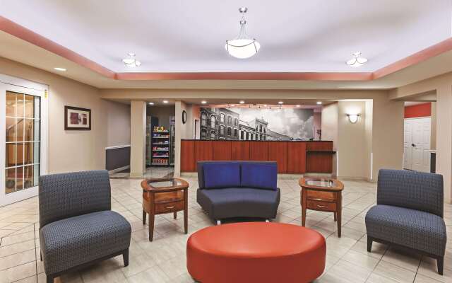 La Quinta Inn & Suites by Wyndham Granbury