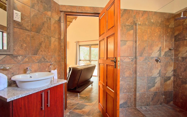 Royale Marlothi Safari Lodge