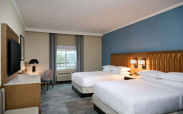 DoubleTree by Hilton Chatsworth