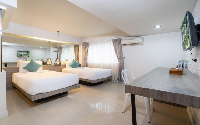 MORE Patong Hotel