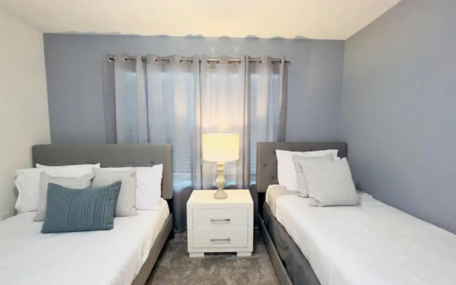 Outstanding 5bdr Disney Vacation