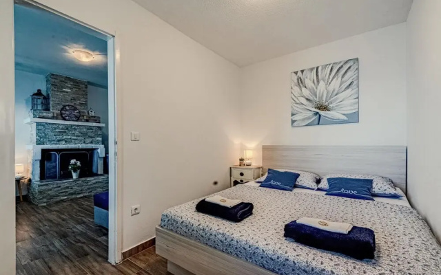 Beautiful Home in Potomje With Wifi and 1 Bedrooms