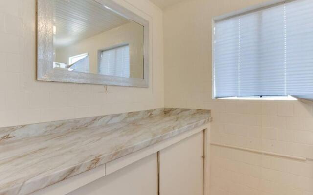 5 Bedroom Koreatown Charmer near DTLA