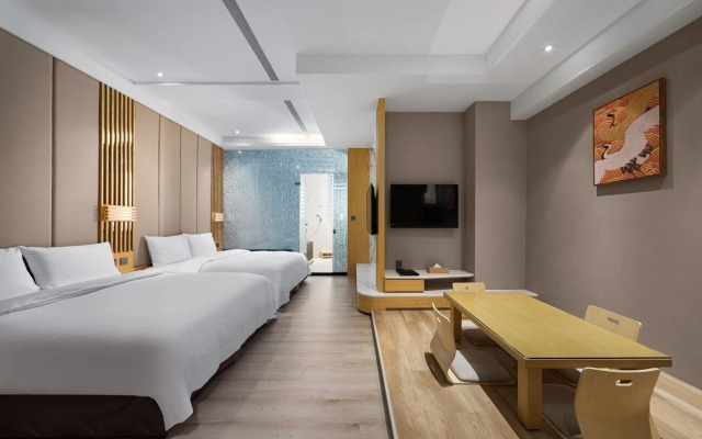 Gamalan FL Spring Hotel