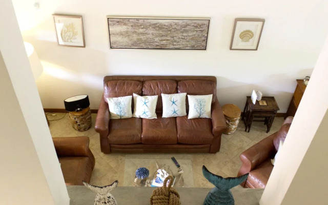 CR Luxury Los Sueños Condos