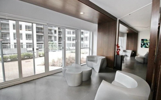 Presidential 1 Bedroom Condo across CN Tower