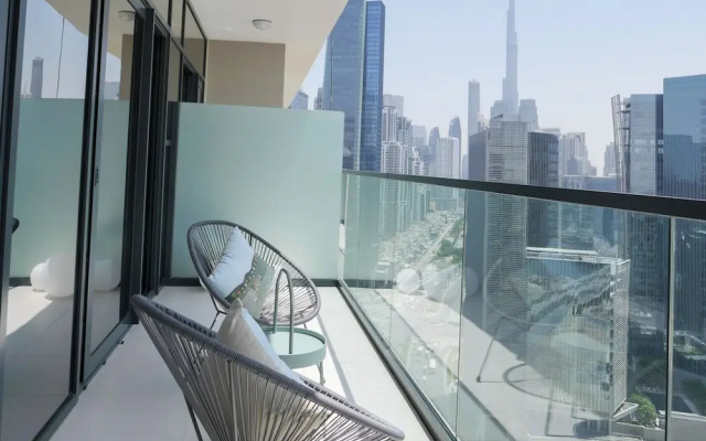 Burj Khalifa View with Designer Interior