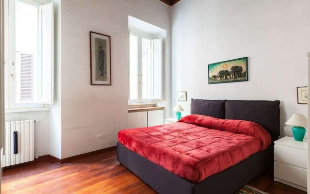 Luxury Trevi Apartment