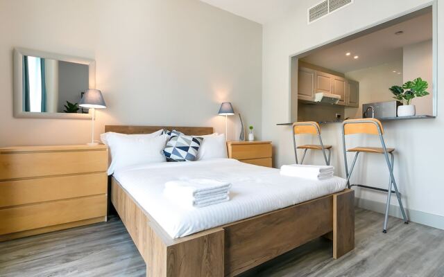 Driven Holiday Homes  Icon Tower 2 JLT