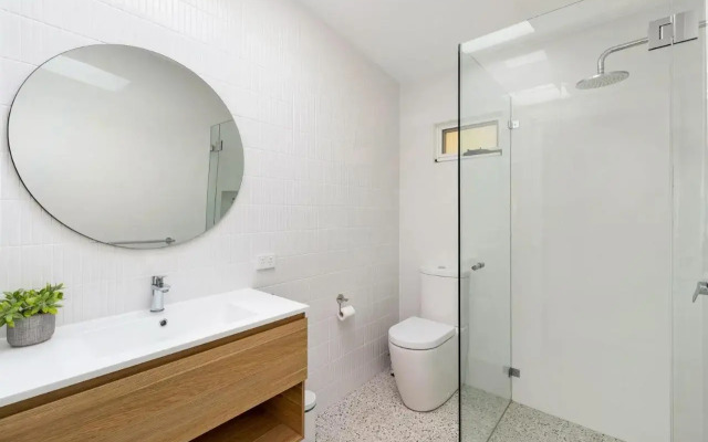 Golden Sands - Pet Friendly - 2 Mins Walk to Beach