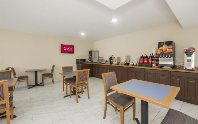 Red Roof Inn MacClenny