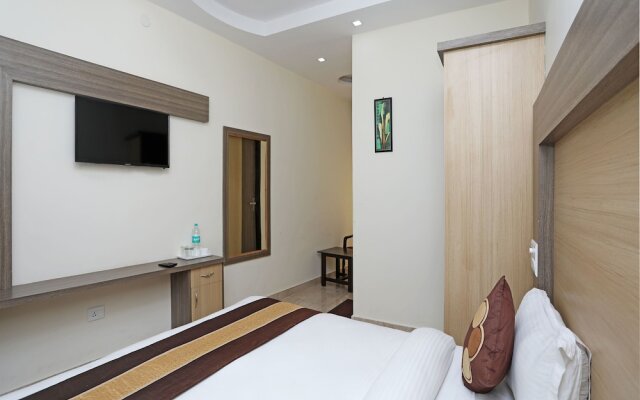 OYO 15375 Hotel KSS Inn