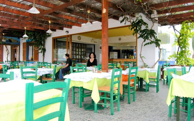 Esperida rooms & studios