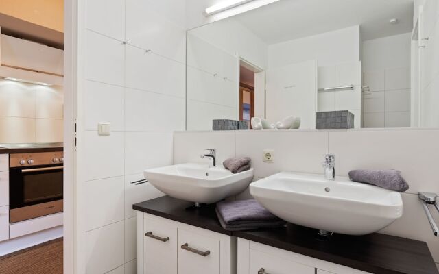 Spacious Apartment in Boltenhagen by the Sea