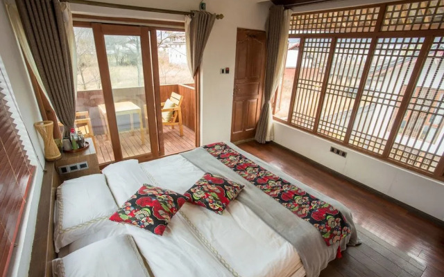 Yunzhong Baisha Lijiang Inn