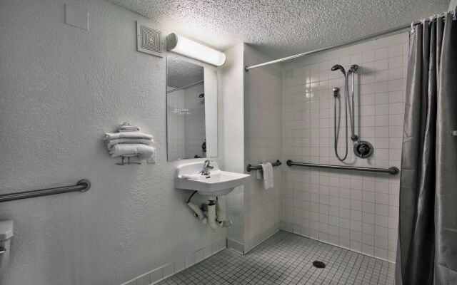 Loyalty Inn Tallahassee