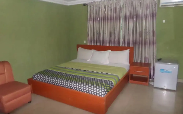 Terris Hotel and Suites