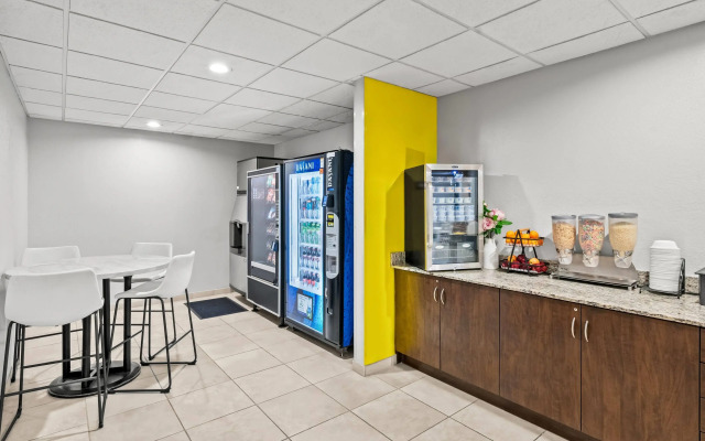 Microtel Inn & Suites by Wyndham Searcy