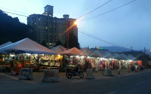 Aaron Apartment at Crown Imperial