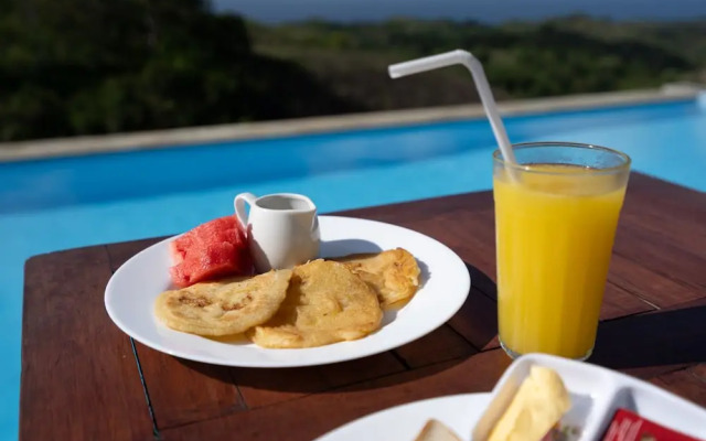 Pini Sentana Village