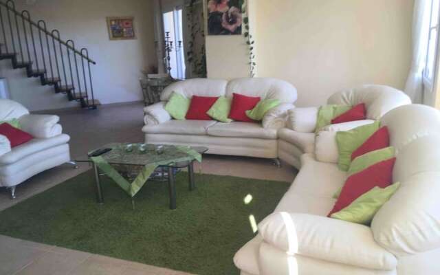 Stunning 8 bed Penthouse in Altinkum ,didim