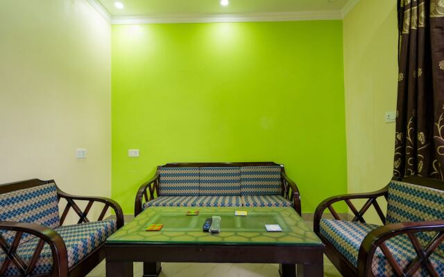 OYO 14055 Home Exotic 1BHK Barlowganj