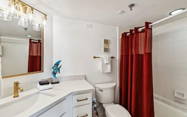Inlet Reef 518 2 Bedroom Condo by RedAwning