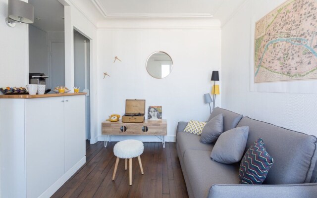 Central Nest - Republique