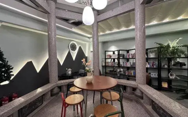 Xiamen Honglou Seaview Courtyard (Zengxuan Branch, Huandao Road)