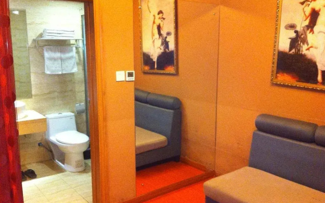 Yijing Holiday Hotel