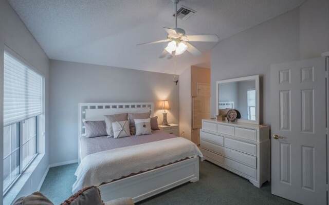 Santa Anna 901 by White Pelican VR