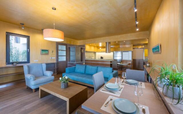 Luxury Pool House in Chania