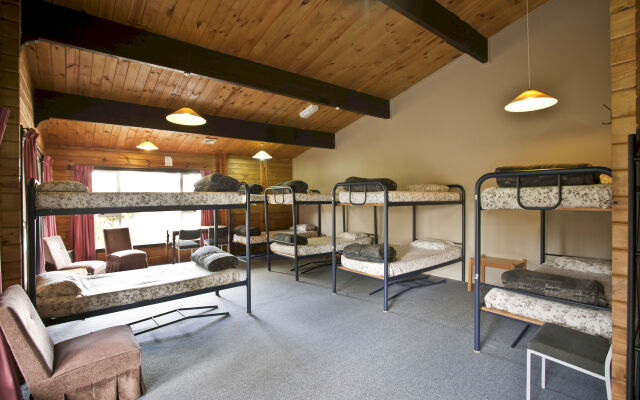 Te Anau Top 10 Holiday Park