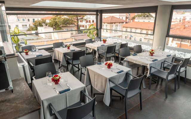 Hotel Twenty One 