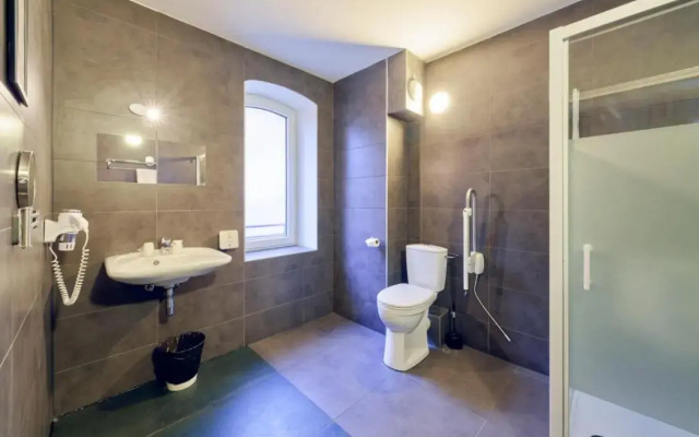 Adonis Hotel Strasbourg