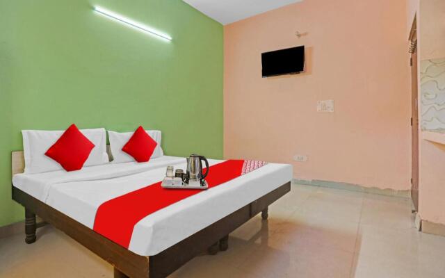 OYO Flagship 701876 Second Home Guest House