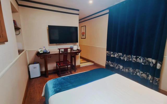 Chengdu Wenjun courtyard Hotel