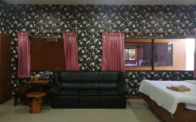 Reurn Thai Resort Ratchaburi