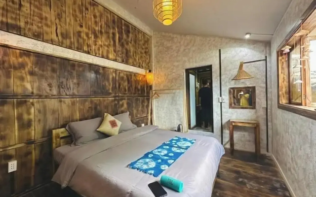 Khói Homestay and Restaurant