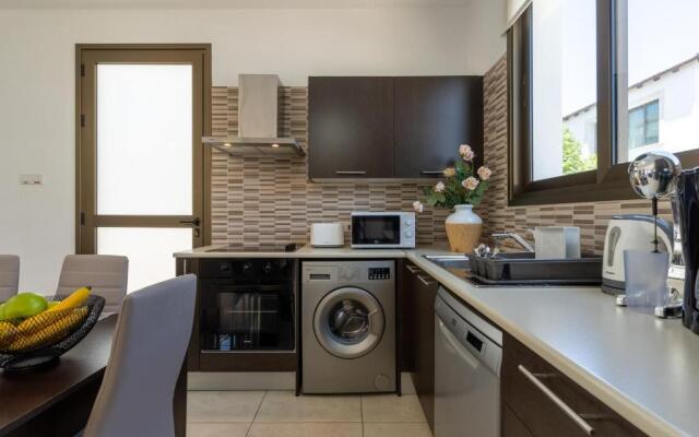 Sea La Vie 3-BR Villa in Protaras
