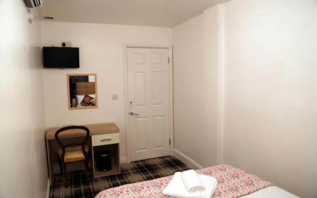 Old Coach House Motel