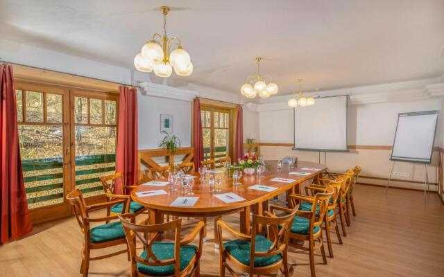 Bakony Hotel