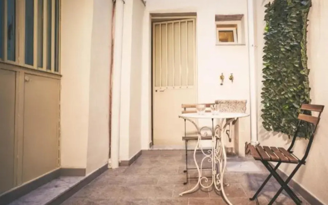 Cortile 1893