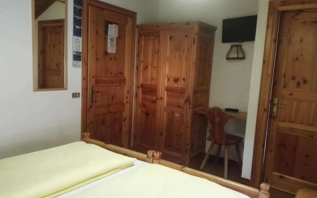 Garni Al Silvestri Vei