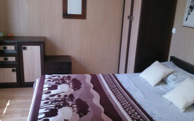 Madamme Curie Apartment