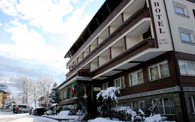 Hotel Larice Bianco