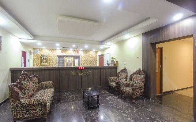 OYO 24392 Flagship Damodar Inn