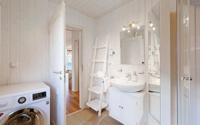 Awesome Home in Zerpenschleuse With 2 Bedrooms, Wifi and Sauna